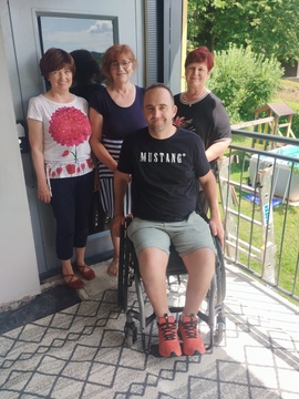 Z leve: Dragica Hazdovac,  Anica Drčar, Mojca Mihevc in Marjan Drčar