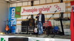 IMG-15ce01c235398e652c75310111dbc6f3-V